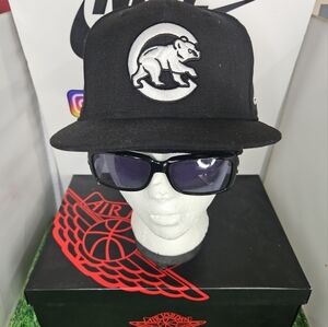 New Era 59Fifty MLB Chicago Cubs "C" Black White Fitted Size 7 3/8